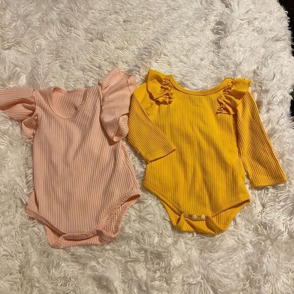 (2) Piece Bundle Pink Ruffle Sleeve (80) & Yellow Long Ruffle Sleeve Onesie (90) - Picture 1 of 3